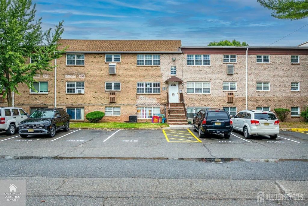 434 College Drive, Edison