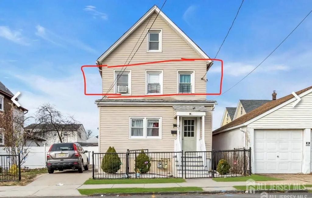 27 Leick Avenue, Carteret