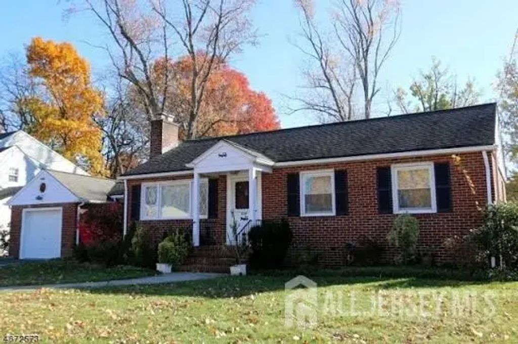 539 Locust Avenue, Garwood