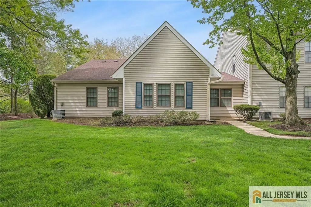 171 Wycoff Way, East Brunswick