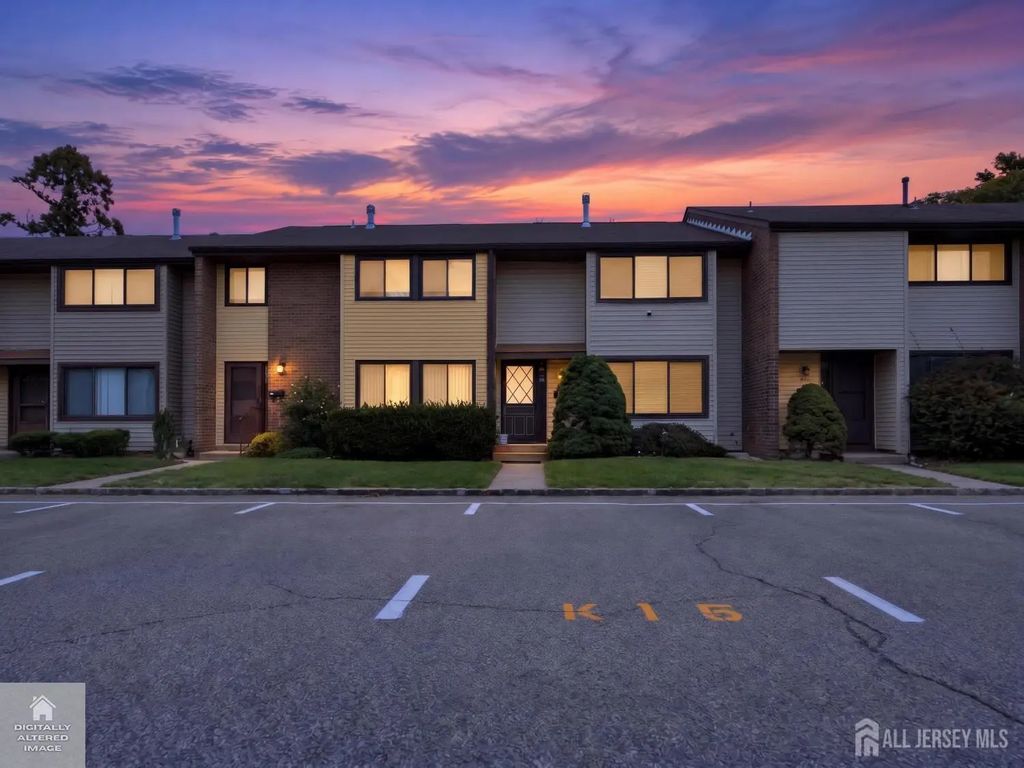 416 Kellington Drive, East Windsor