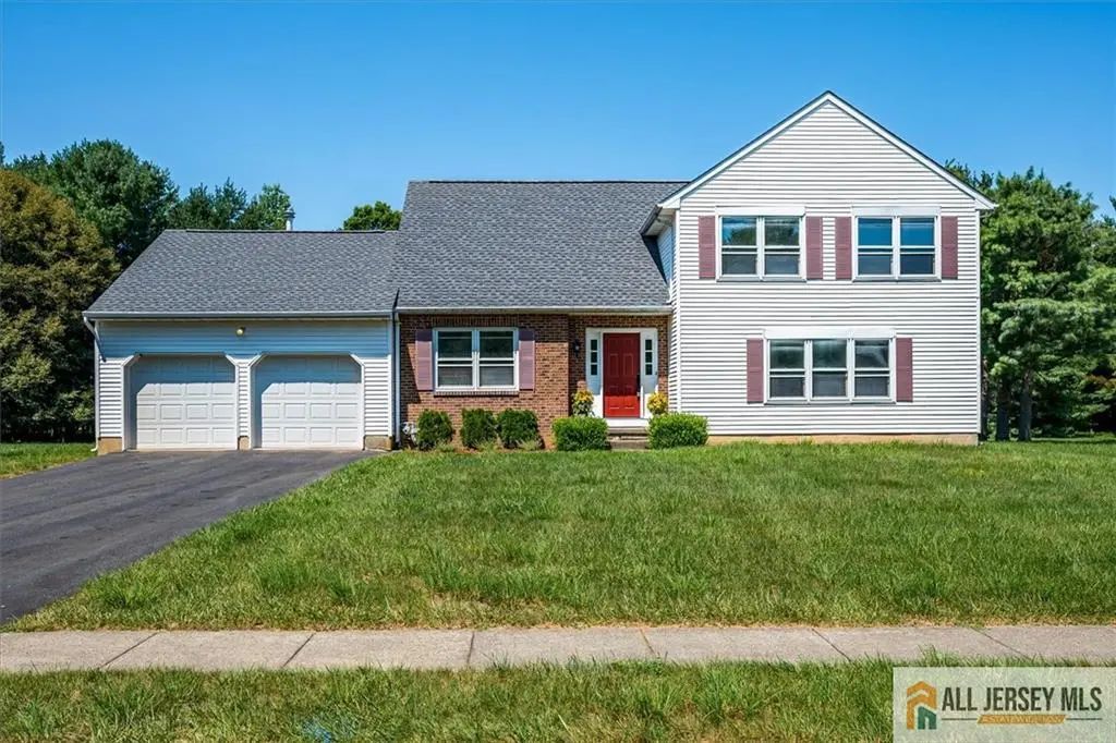23 Amherst Way, West Windsor