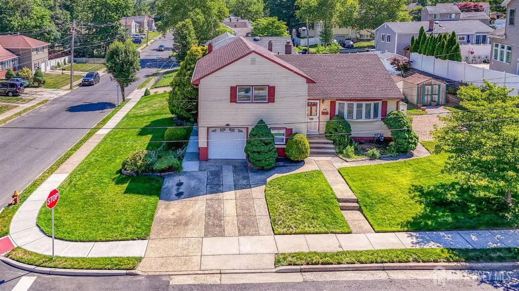 30 Frandsen Avenue, South River