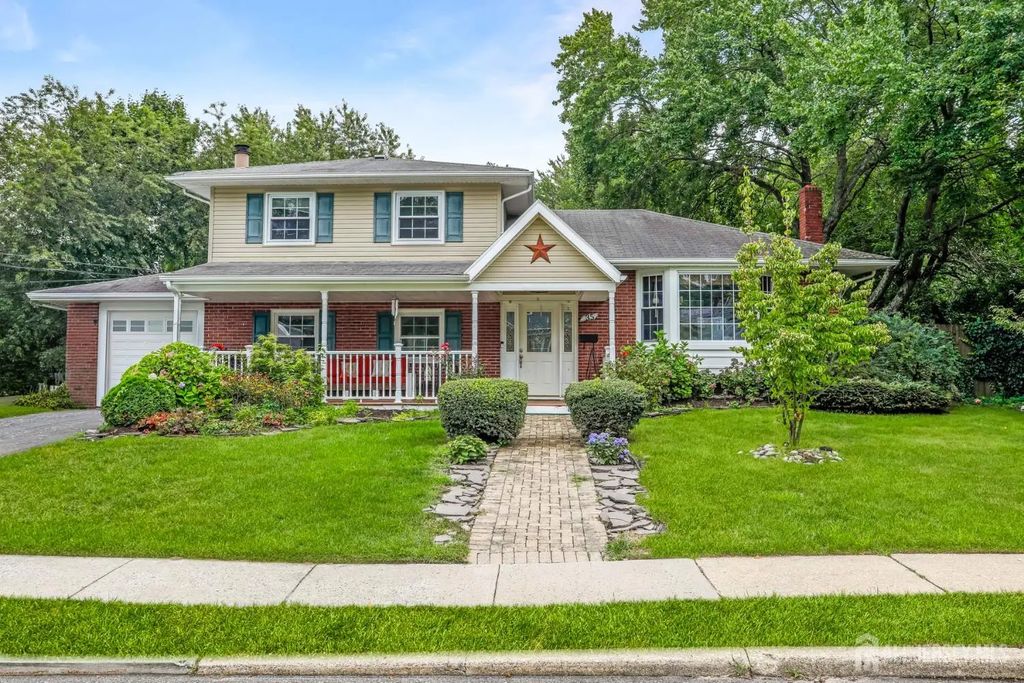35 Westbrook Road, Howell