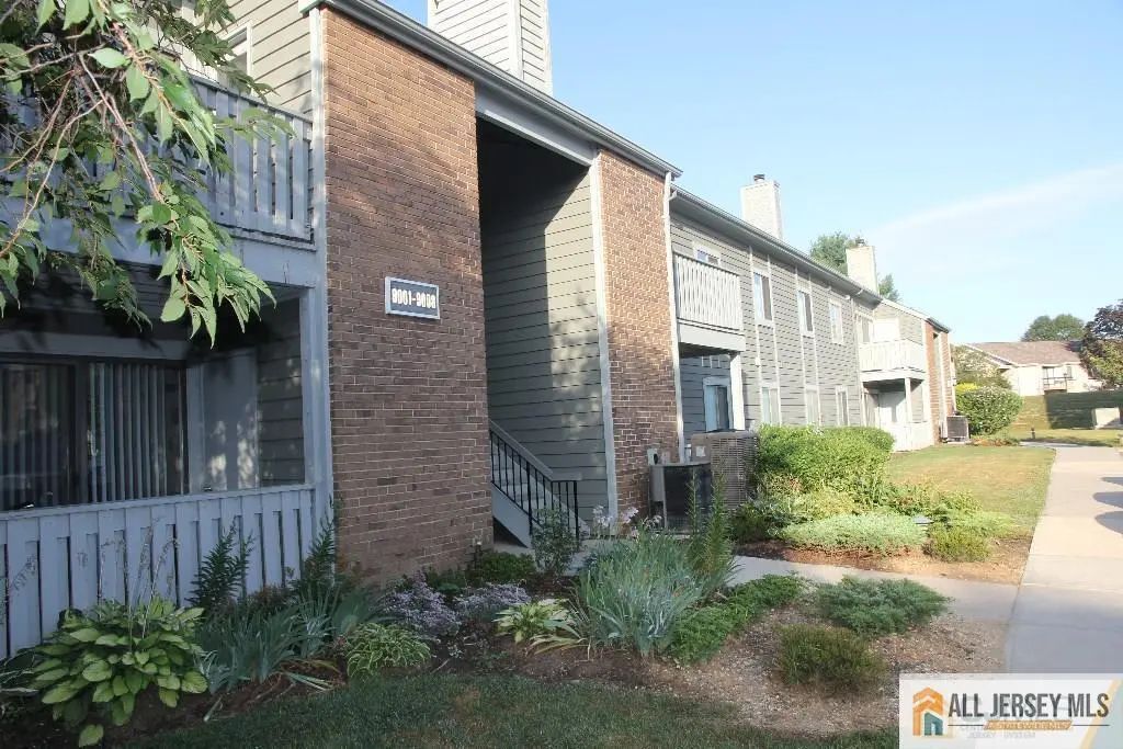 9006 Tamarron Drive, Plainsboro