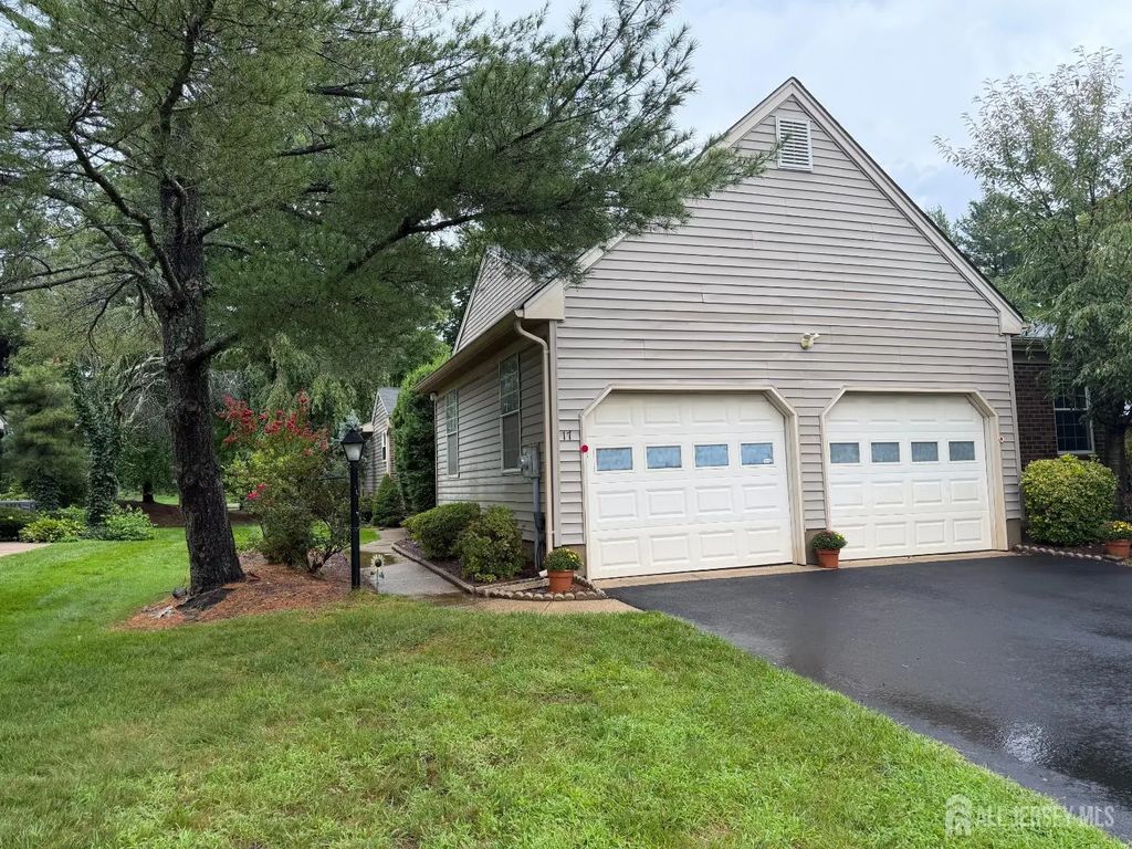 17 Betsy Ross Drive, Monroe