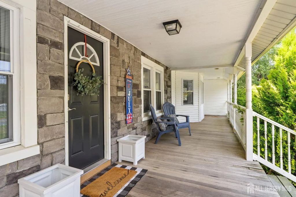 400 Monmouth Street, Hightstown