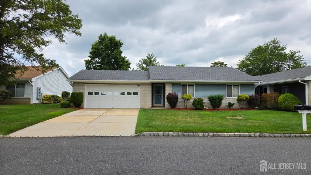 535 Ardmore Road, Monroe