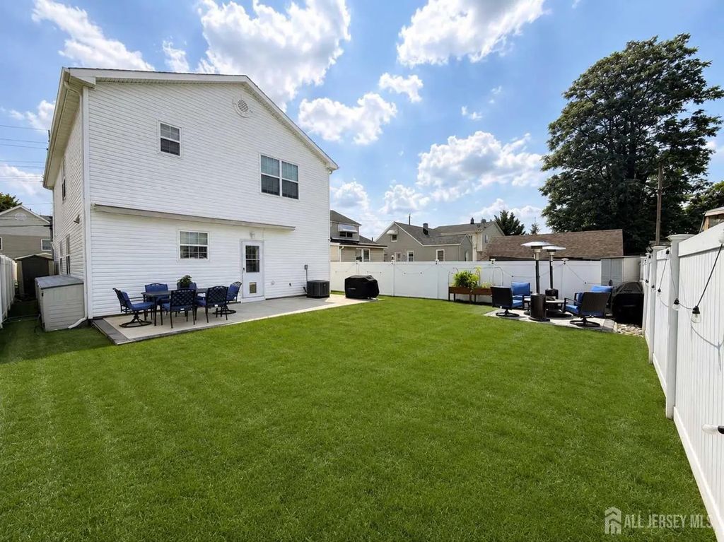 22 Larch Street, Carteret
