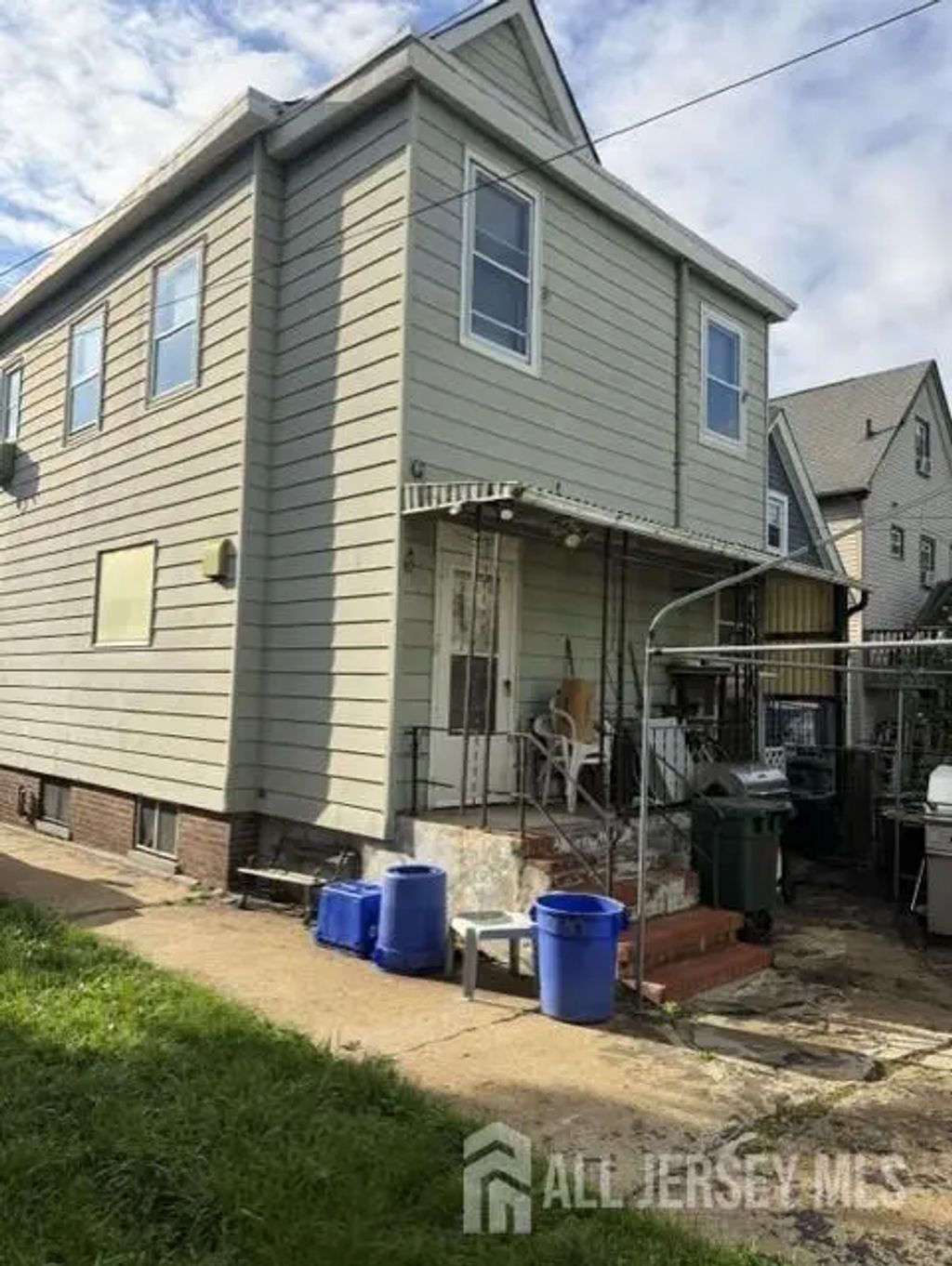 770 Gadek Place, Perth Amboy