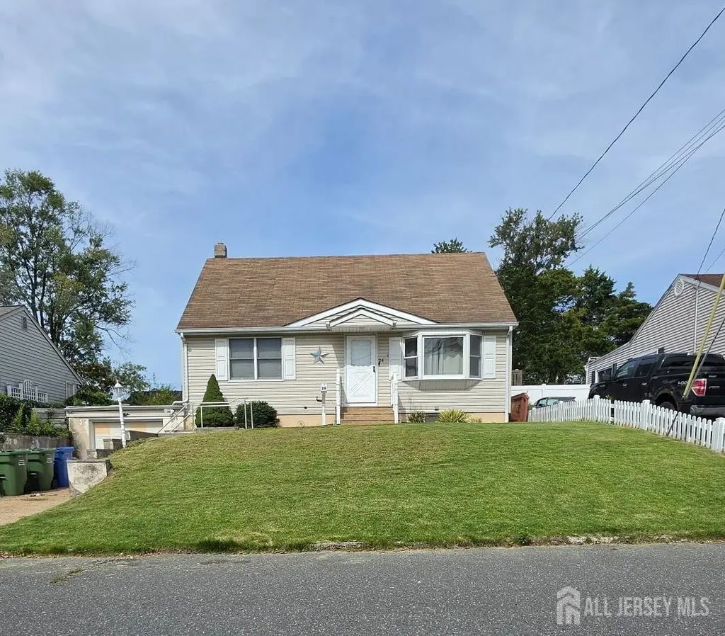 24 Louis Street, Sayreville