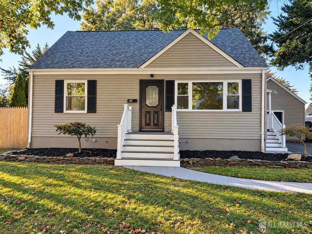 19 E Zoller Road, East Brunswick