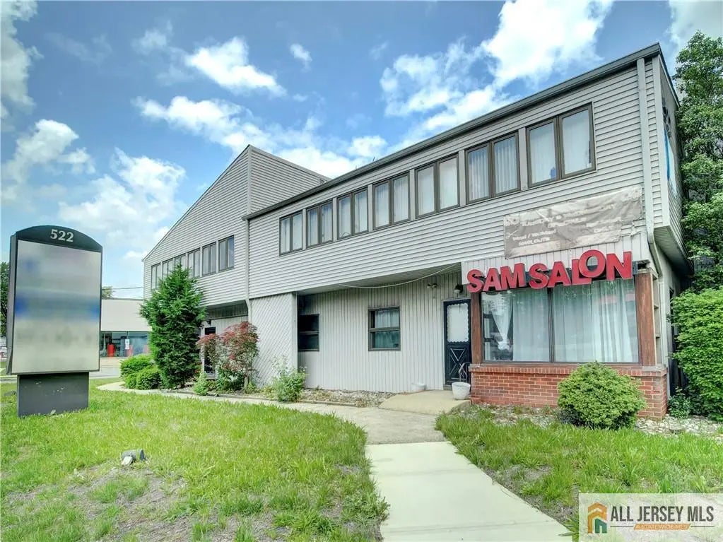 522 State Route 18 5, East Brunswick