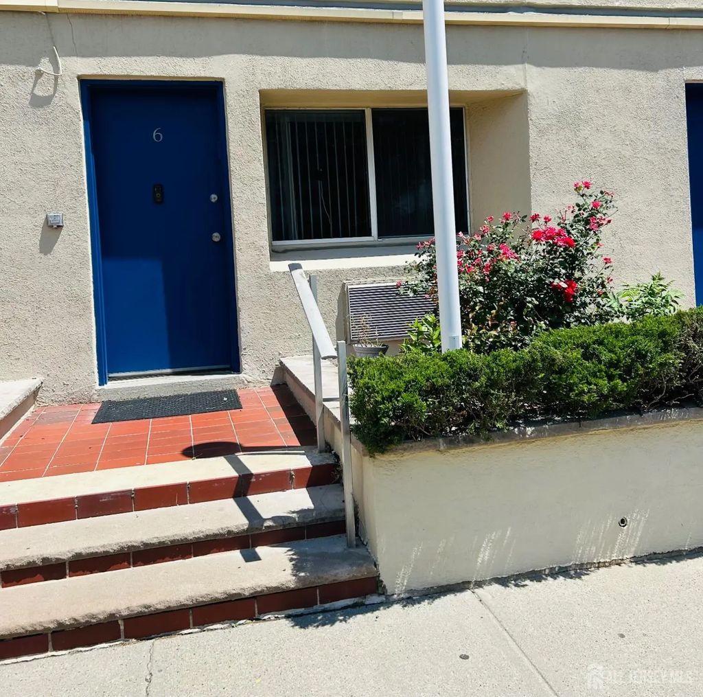 40 Fayette Street, Perth Amboy