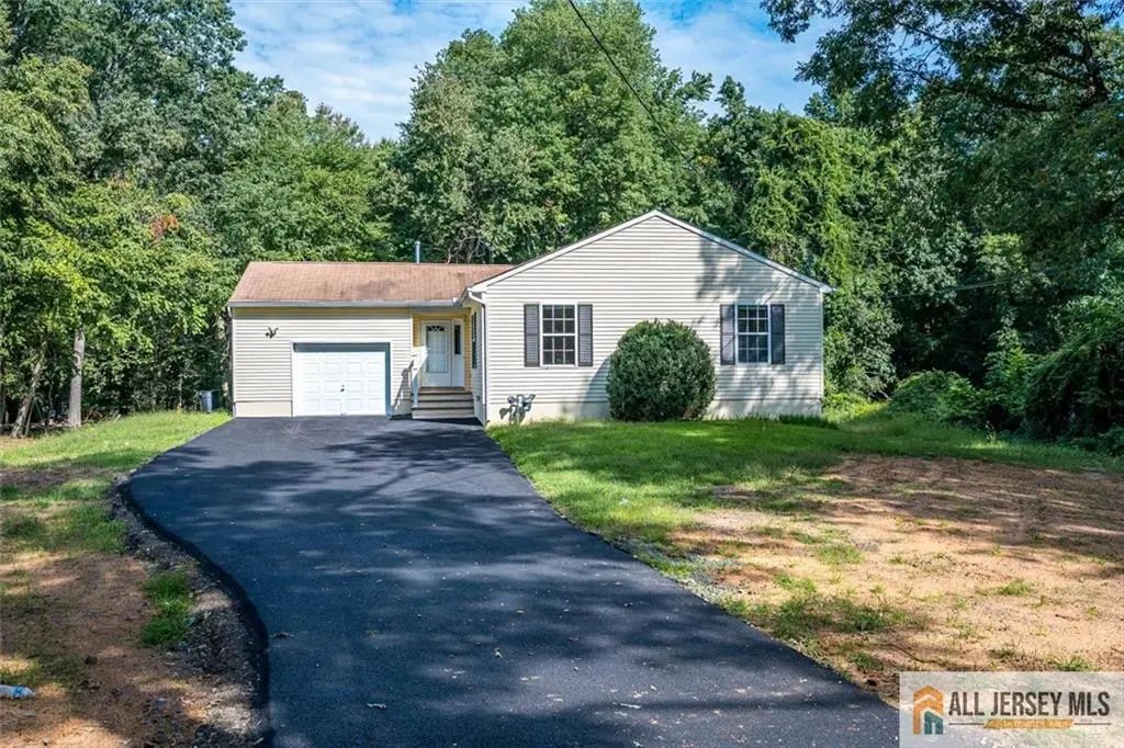 134 Old Beekman Road, South Brunswick