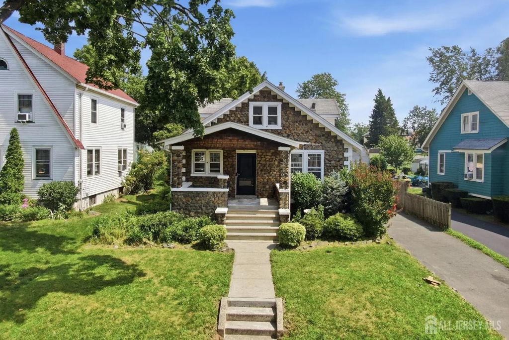 443 Dunellen Avenue, Middlesex