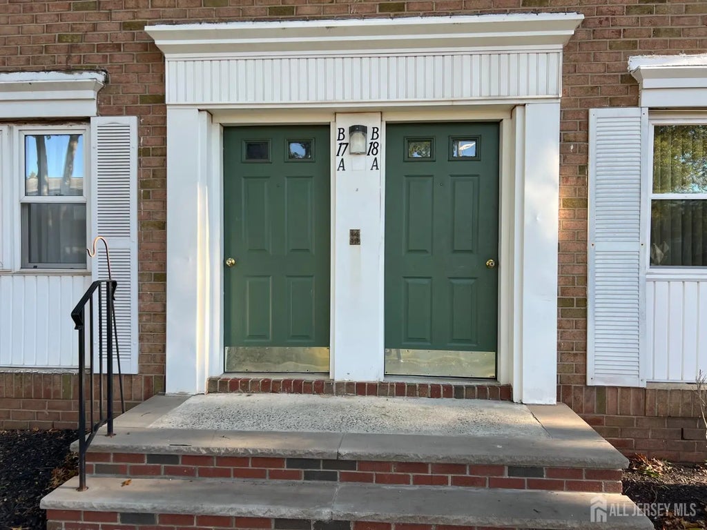 170 Evergreen Road, Edison