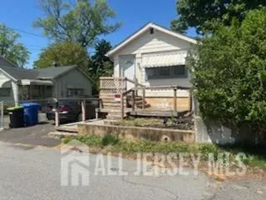 239 Alpine Way, Old Bridge