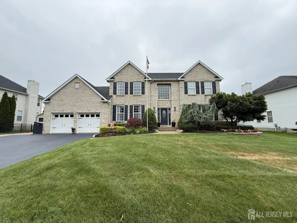27 Mitchell Drive, Monroe