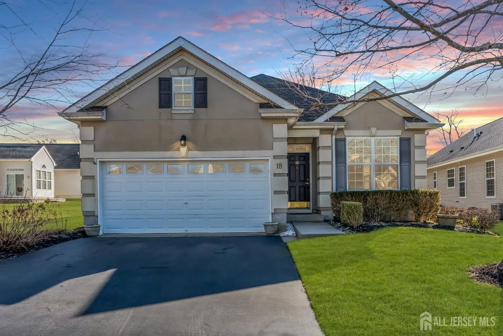 18 Hartack Road, Manalapan