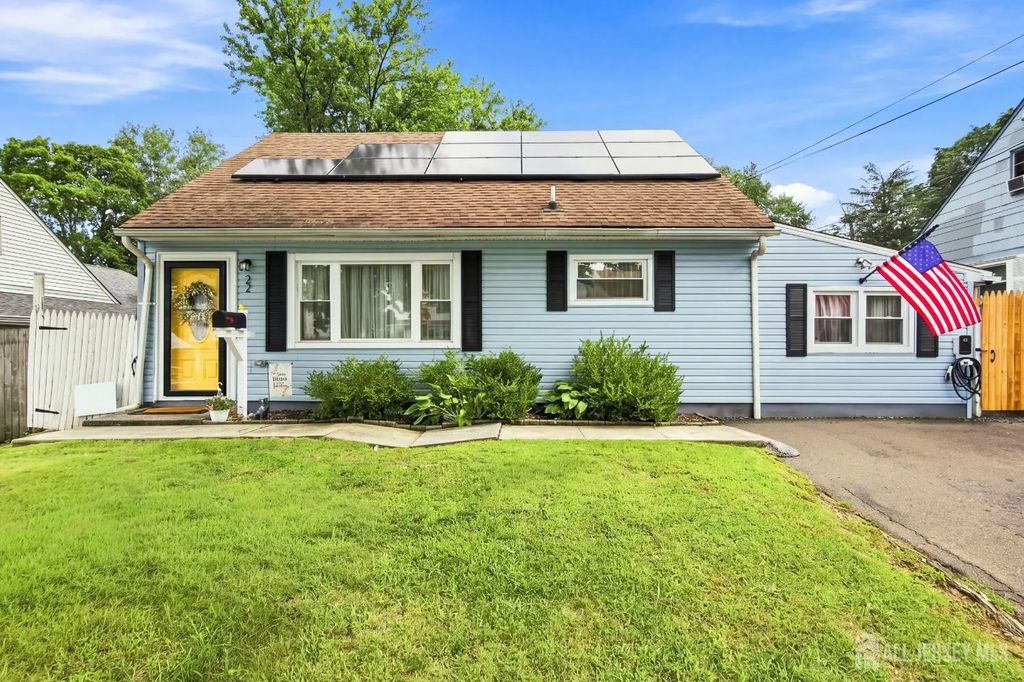 22 Elm Terrace, Sayreville