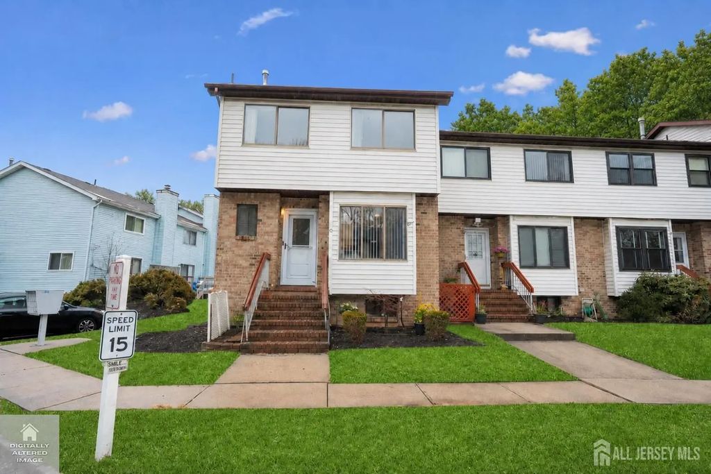 9 Wood Acres Drive, North Brunswick