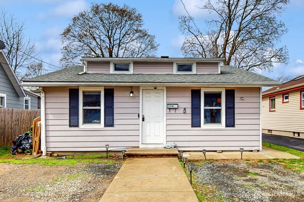 20 S So 8th Avenue, Manville