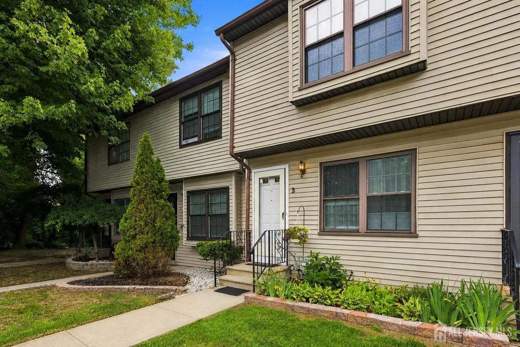 115 Willett Avenue, South River