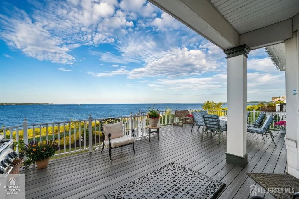 23 Lighthouse Drive, South Amboy