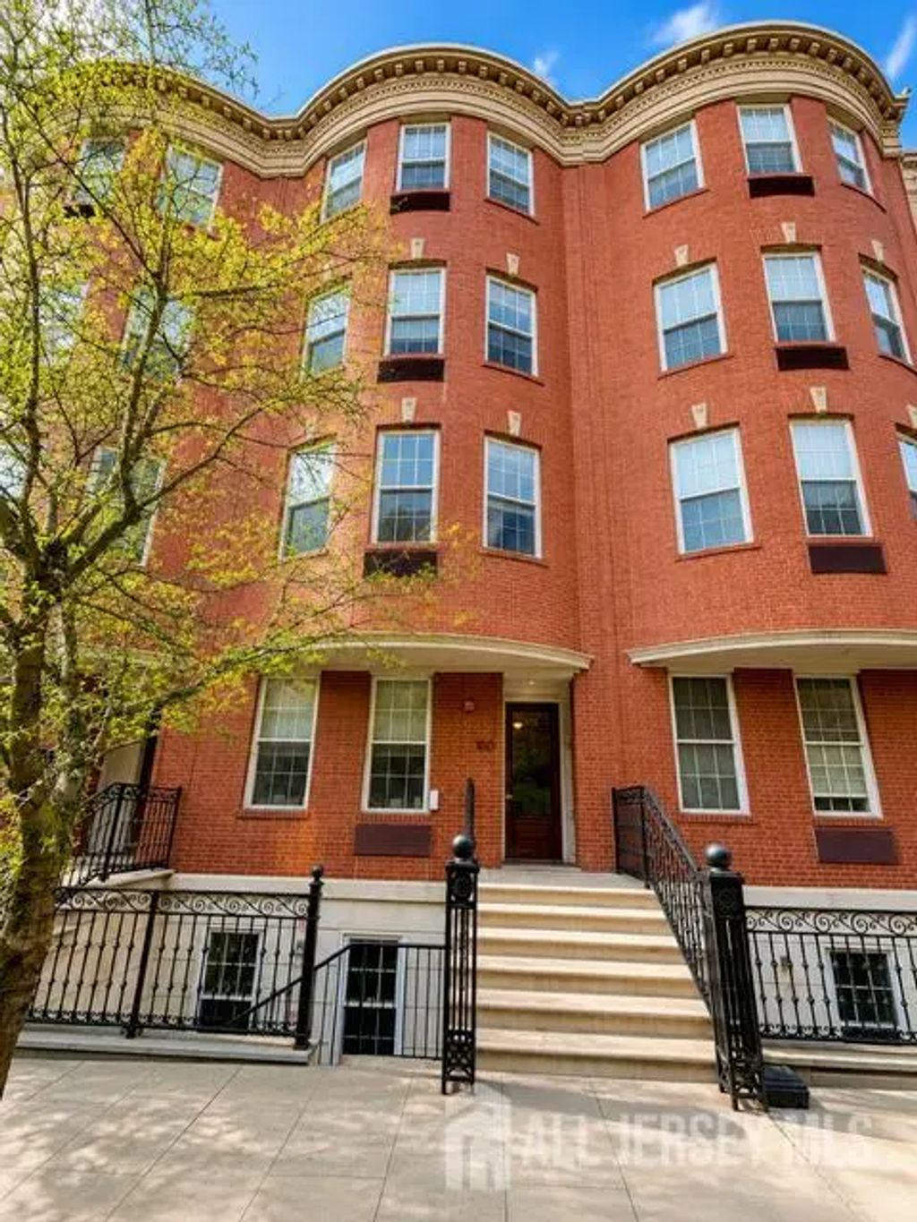 100 Tidewater Street, Jersey City