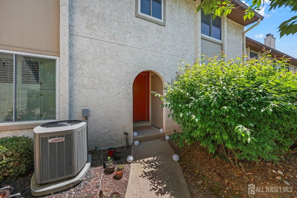81 Thoreau Drive, Plainsboro