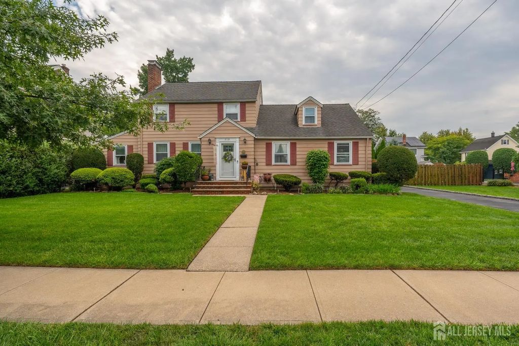 719 Locust Street, Roselle Park