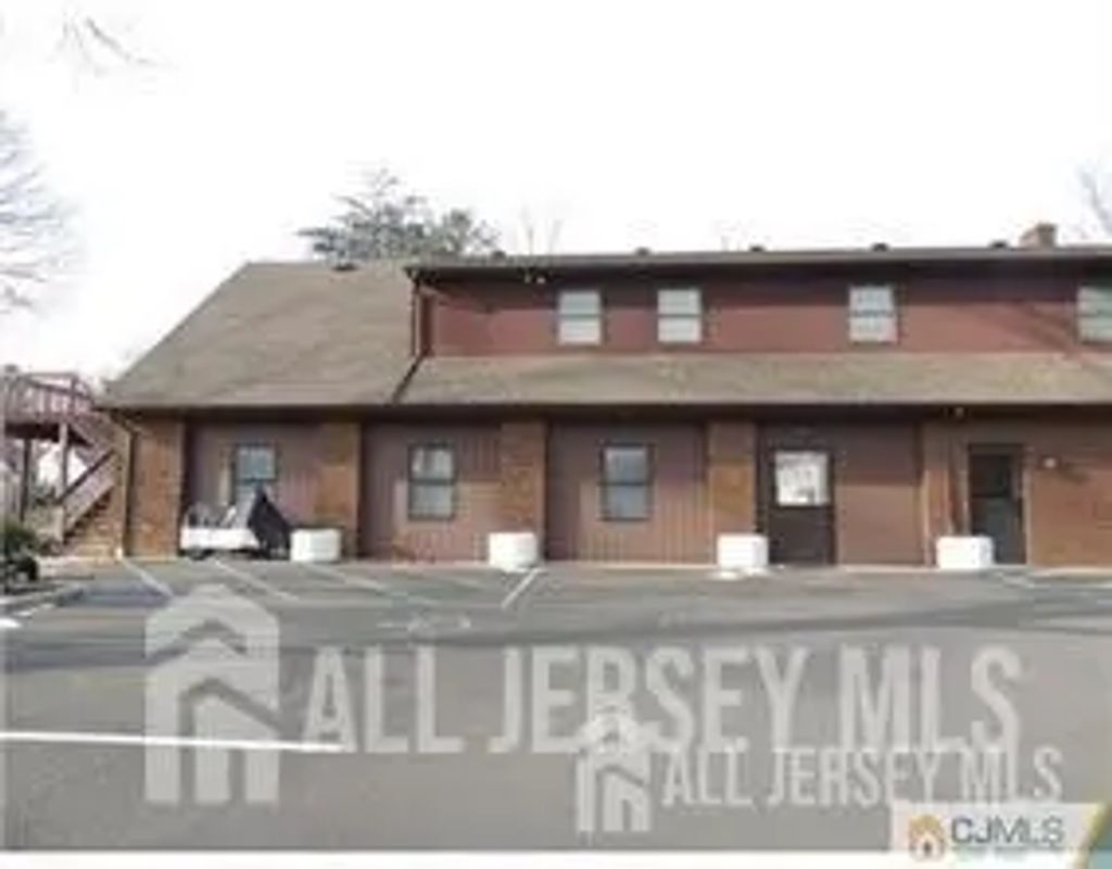 380 Washington Road 1, Sayreville