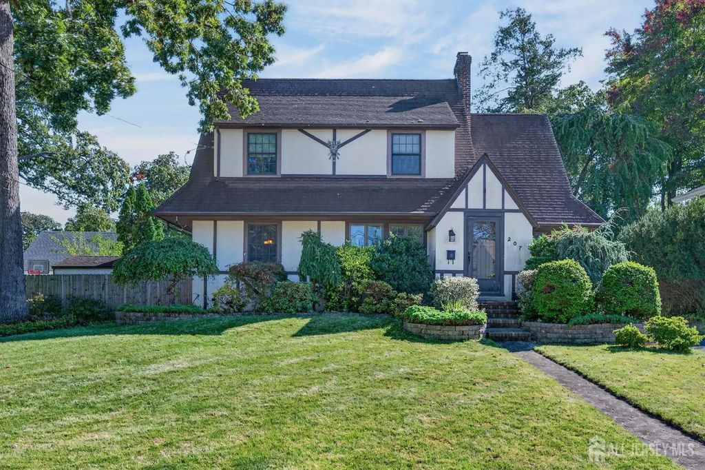 207 Penfield Place, Dunellen