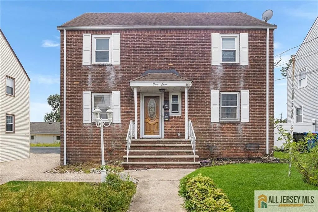 67 Yale Avenue, Avenel