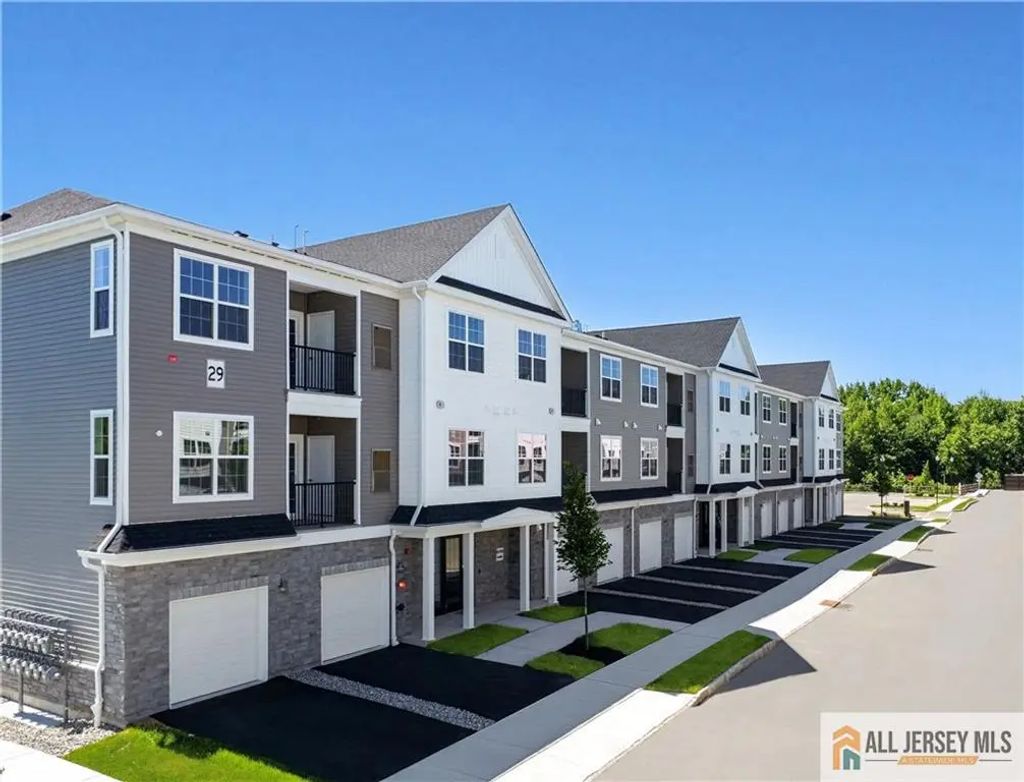29309 Radford Court, Monroe