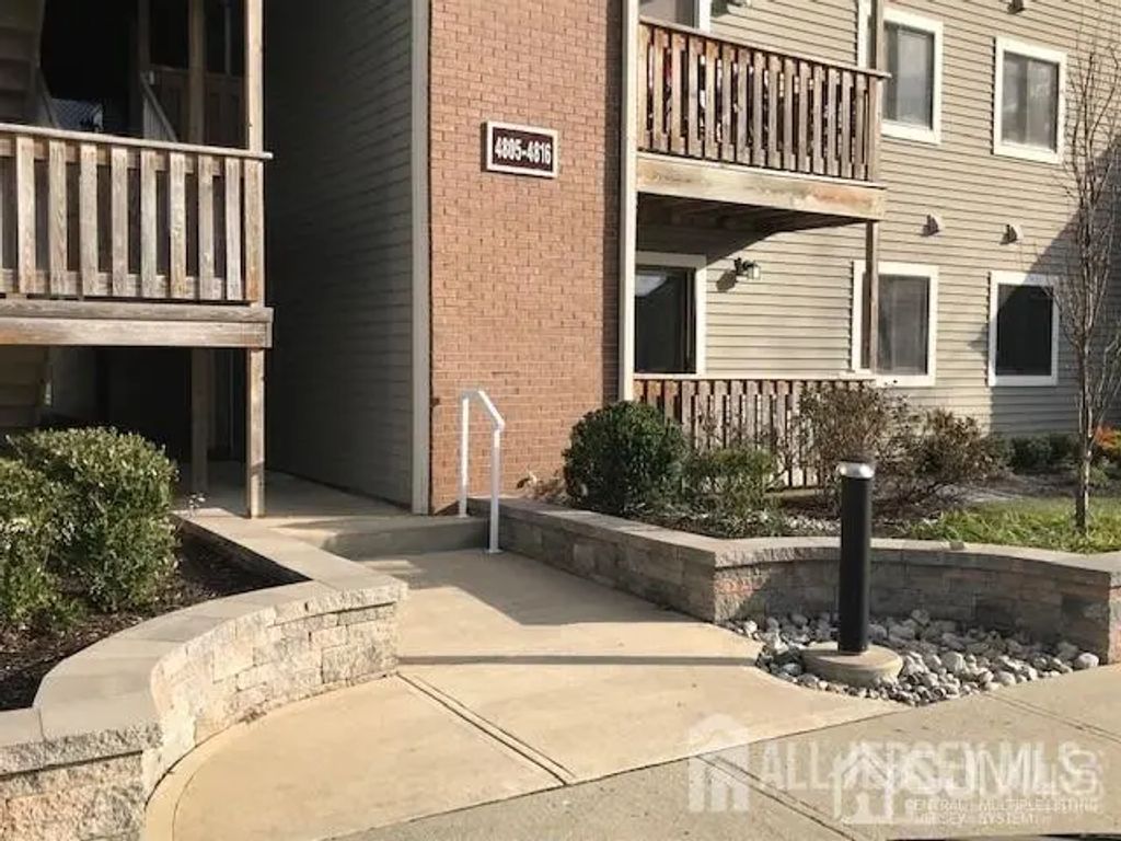 4811 Ravens Crest Drive, Plainsboro