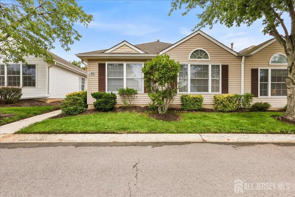 190 Tanager Drive, Monroe