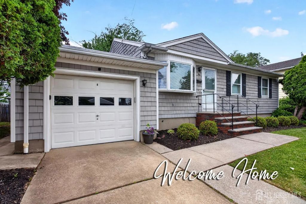 56 Whitman Street, Carteret