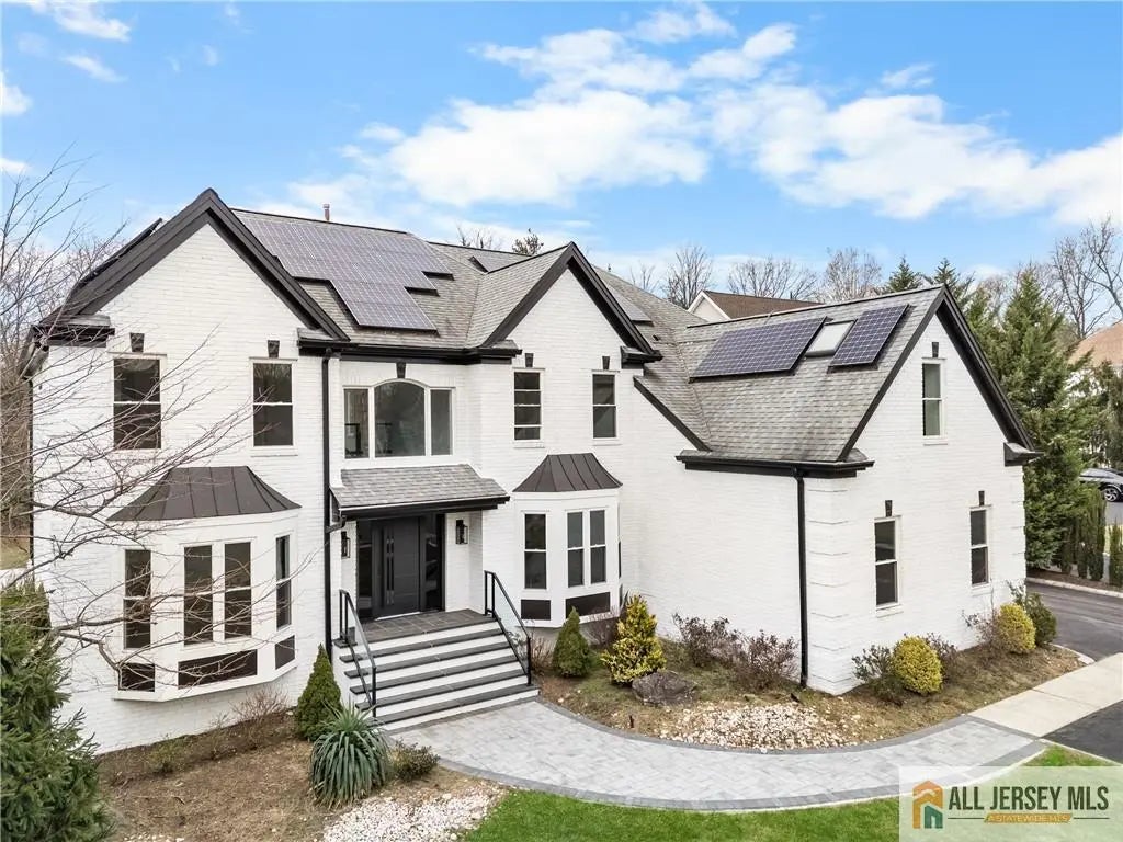 5 Hackett Drive, Edison