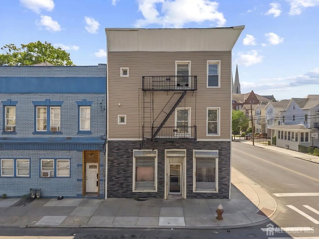 201 3rd Street 6, Elizabeth