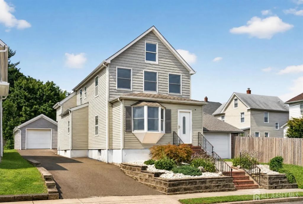 1 Clark Street, South River