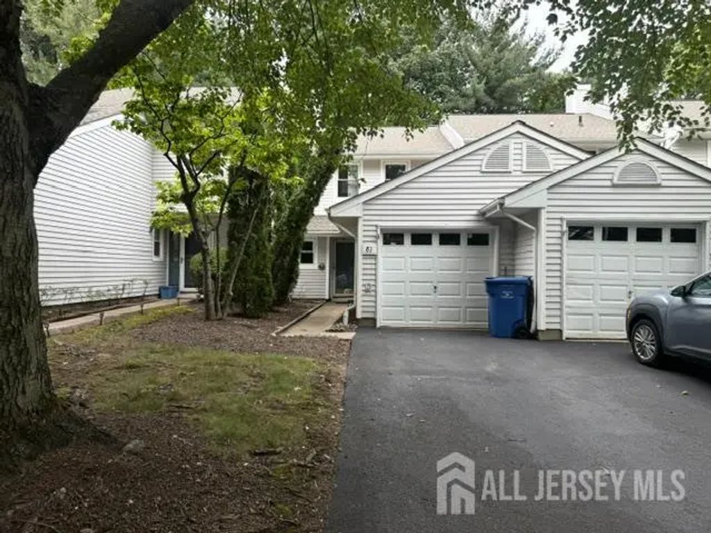 81 Woodmere Drive, Parlin