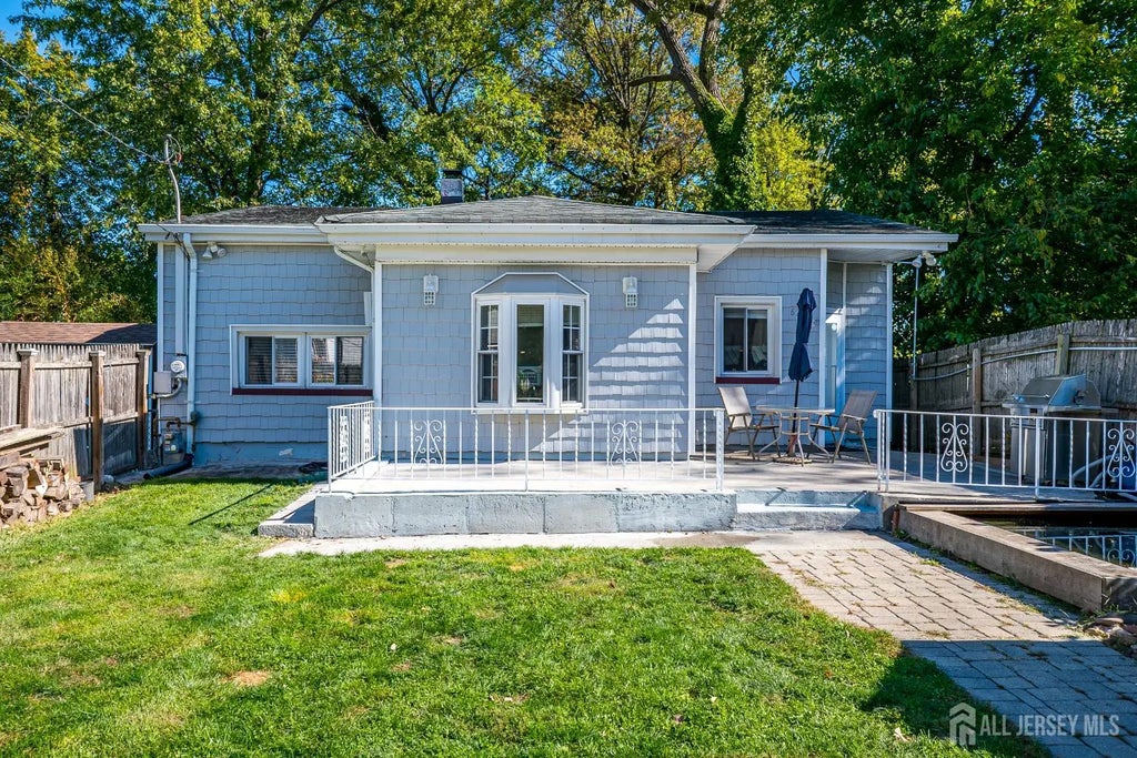 622 Linden Avenue, Woodbridge Proper