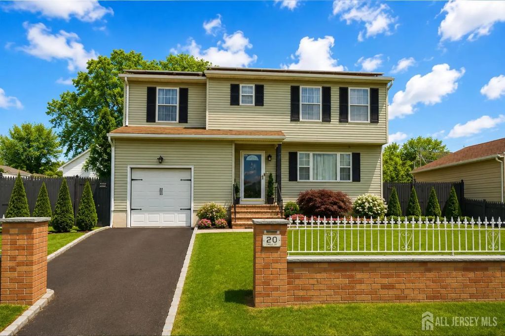 20 Cliff Avenue, Fords