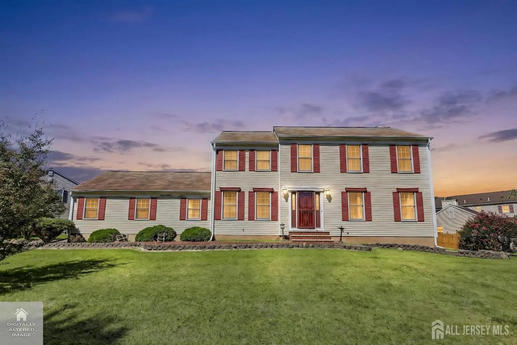 22 Ditmars Circle, Hillsborough
