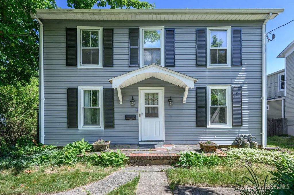 79 Model Avenue, Hopewell Twp