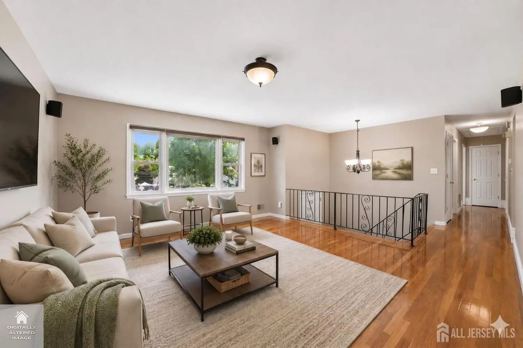 743 Wood Avenue, Edison