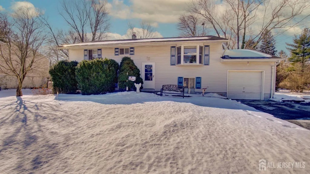 159 Newbury Road, Howell