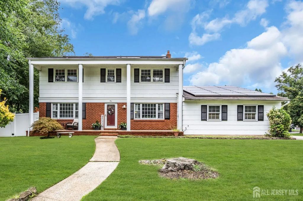 1 Macintosh Court, East Brunswick